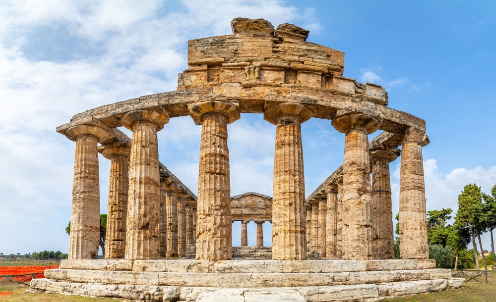 Temple of Hera at famous Paestum Archaeological Salerno Amalfi.jpg